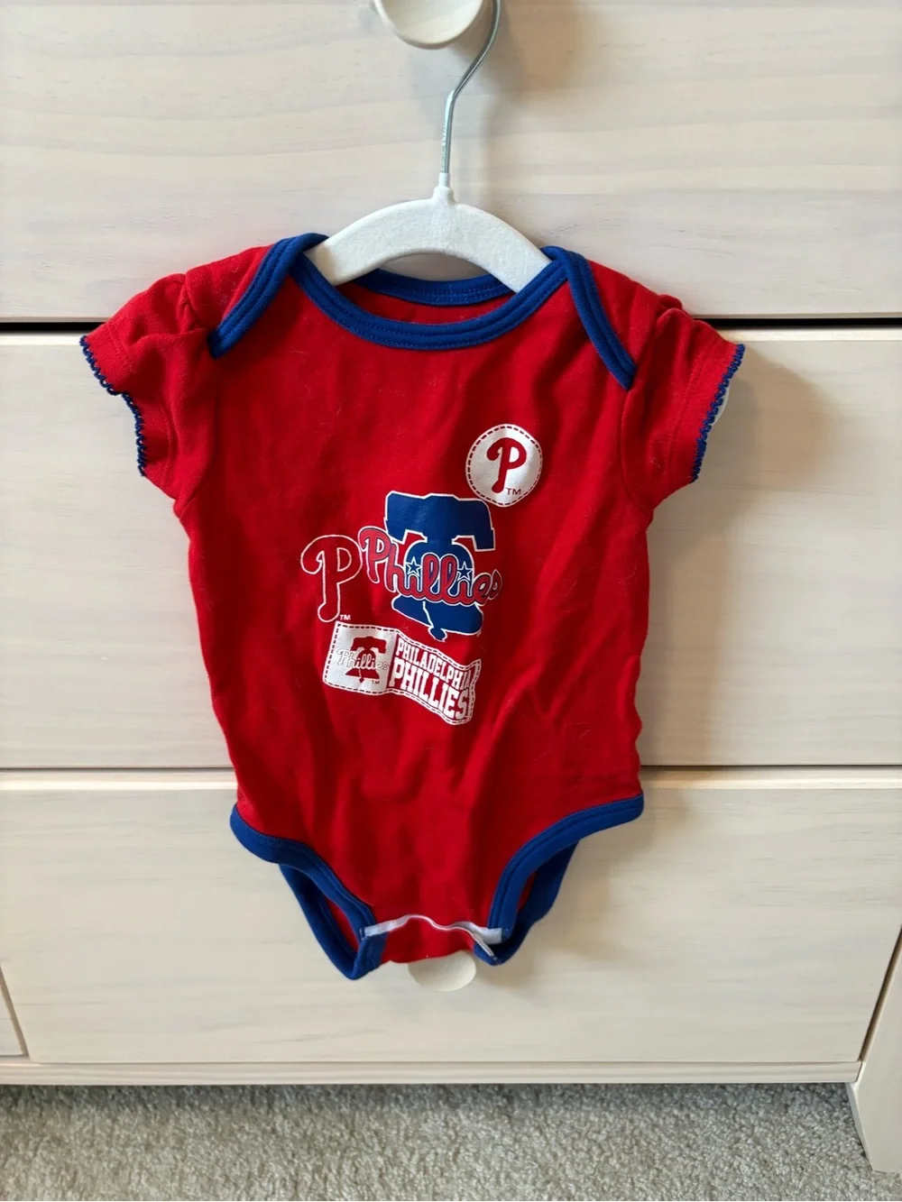 Genuine Merchandise Phillies White & Red Baby One-Piece Bodysuits